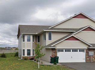 19 Meadowlark Dr, Hudson, WI 54016