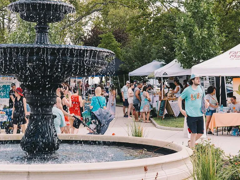 Riverview Fisk Park - Farmer's Market