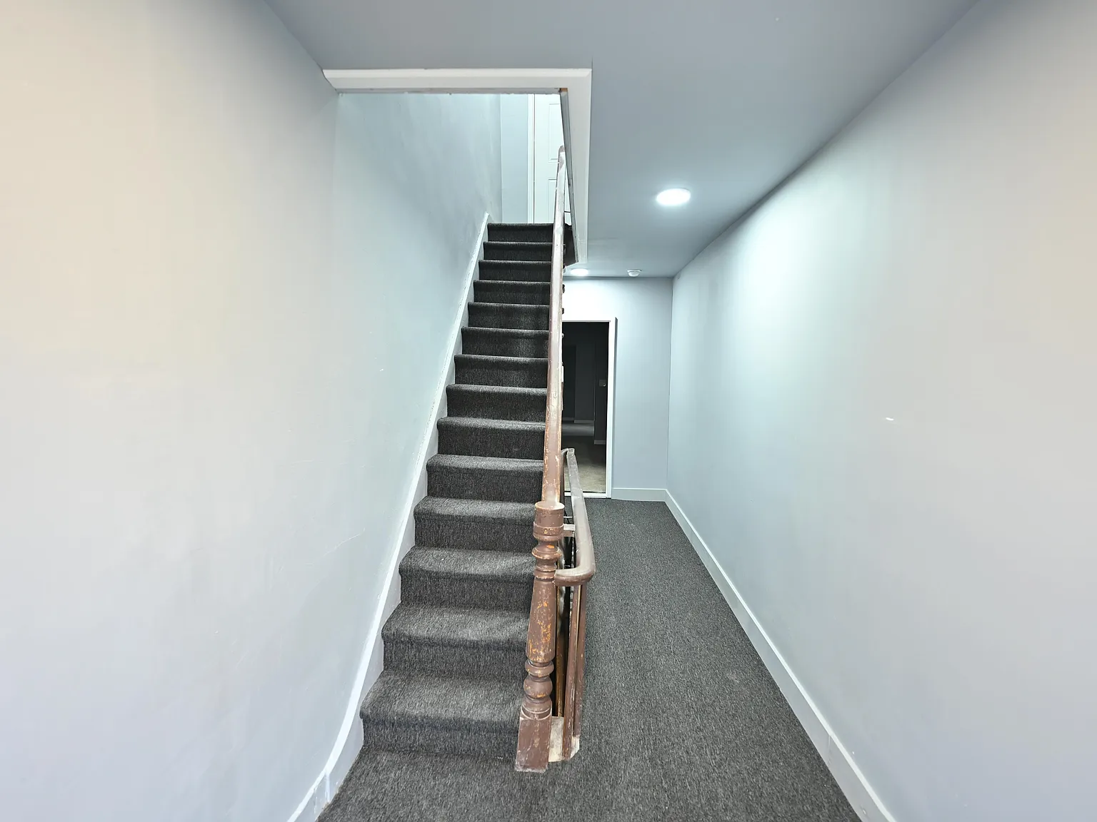 2 bed, 1250 sqft, $1,800 — Photo 2