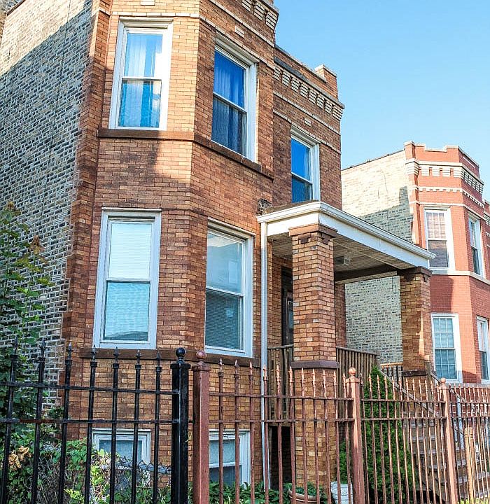 1st image of 3441 W Diversey Ave #1