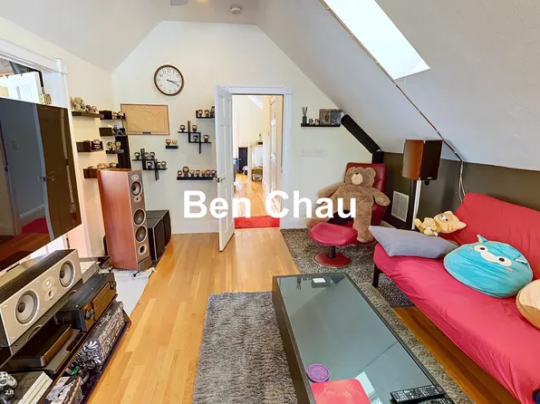 207 Boston Ave #2A, Medford, MA 02155