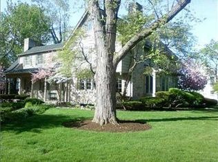 1841 Roxbury Rd, Columbus, OH 43212