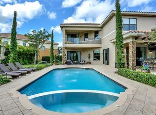 3159 Pacific Dr, Naples, FL 34119