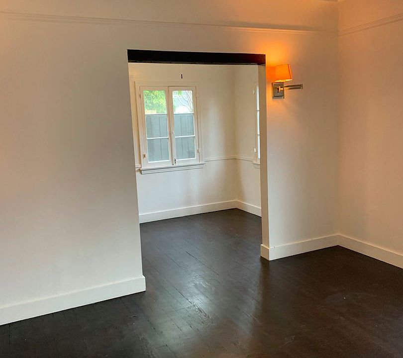 1st image of 1355 N Gardner St APT 101