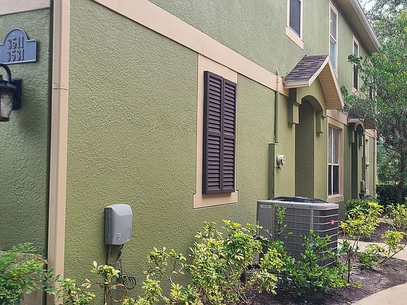 2nd image of 3511 Pine Oak Trl