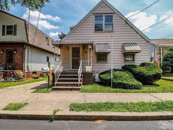 124 Pennsylvania Ave, Hopelawn, NJ 08861