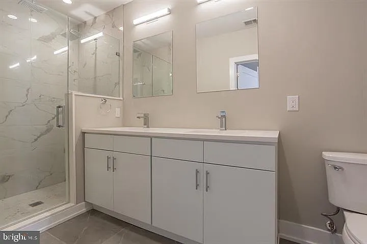 146 W Wildey St — Photo 12
