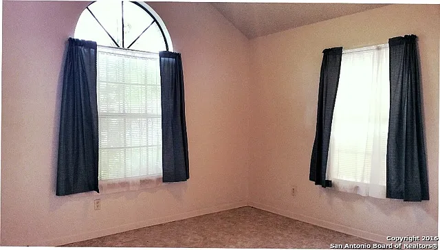 2211 Vera Cruz St — Photo 13