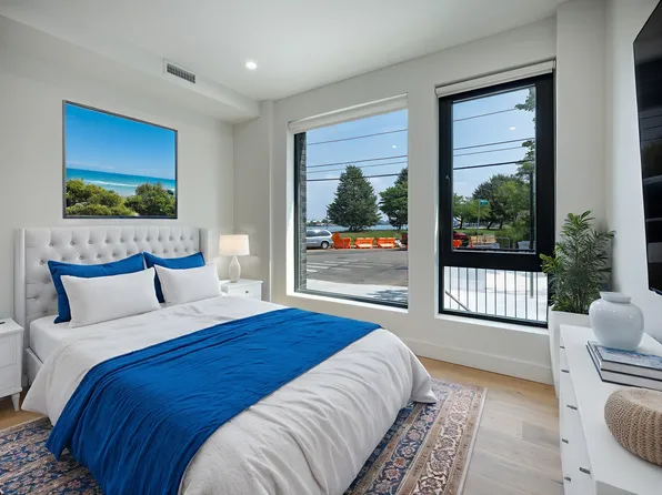 21-31 Shore Boulevard image 2 of 8