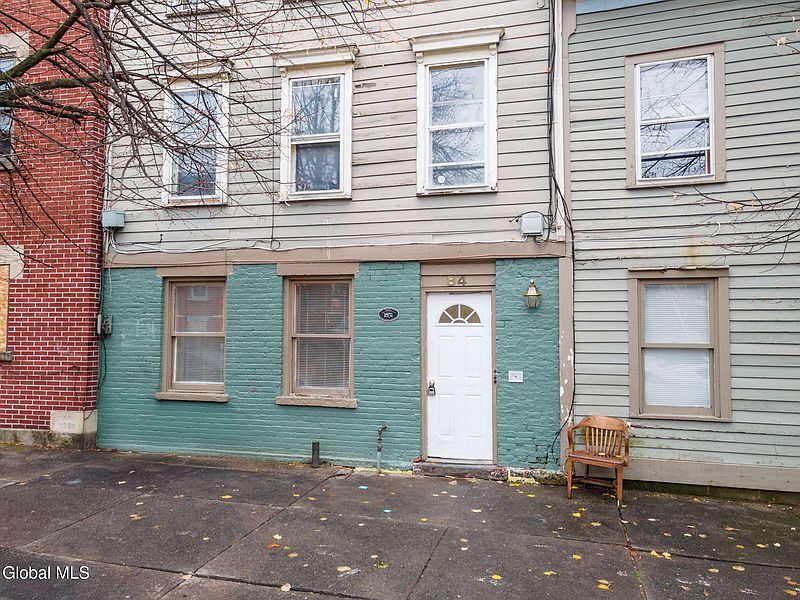 4th image of 84 Clinton Street
