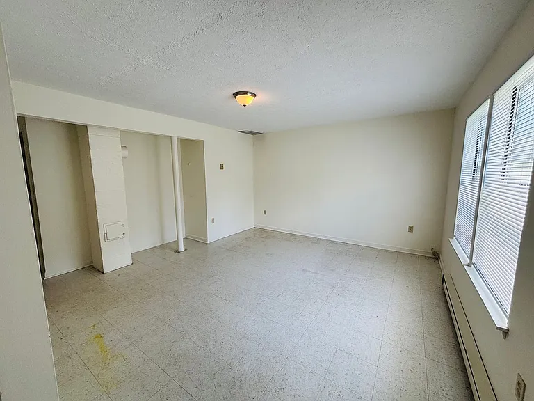355 Wakeman Ct NE — Photo 13