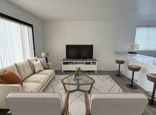 1967 18th St APT 1, Santa Monica, CA 90404