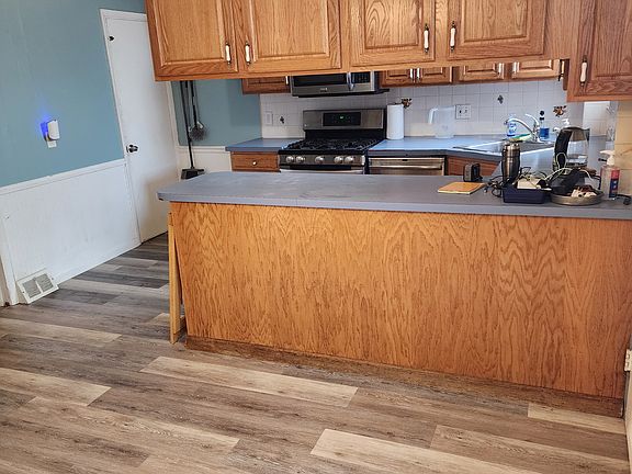 2nd image of 153 Lewis St