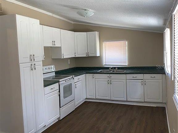 2nd image of 319 W 4th St