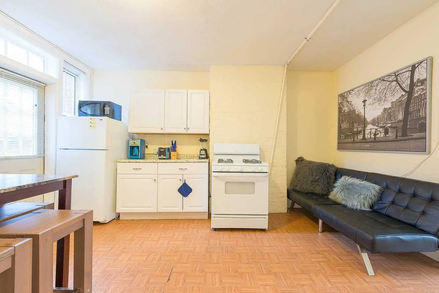 3 bed, $3,400 — Photo 1