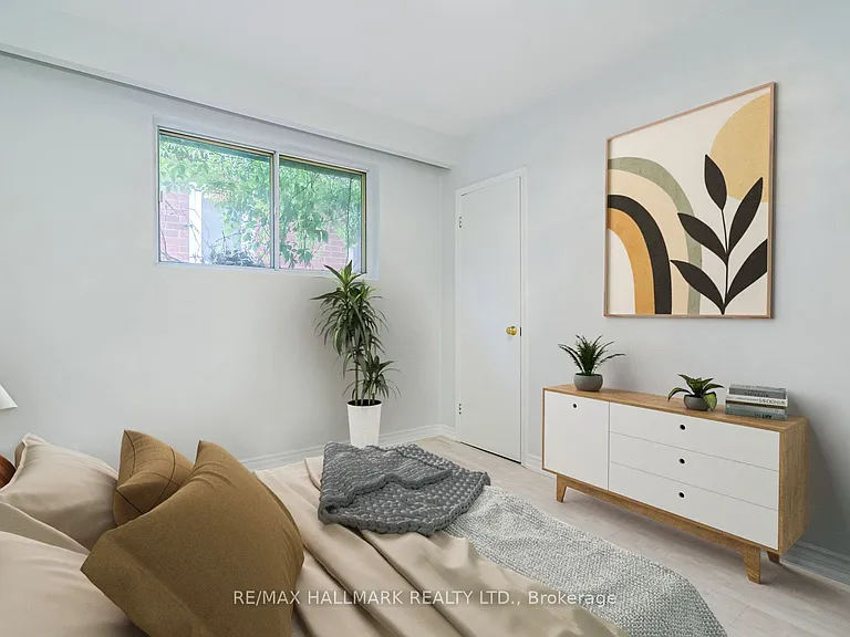 38 Osborne Ave — Photo 9