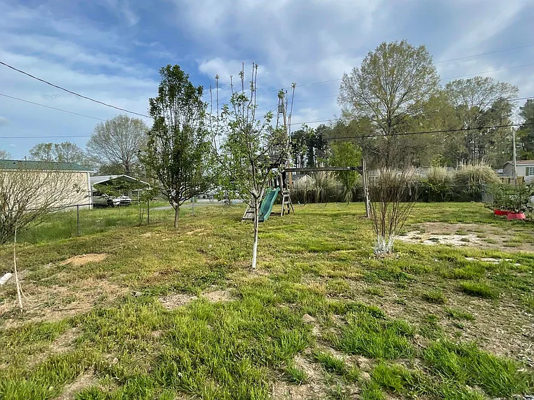 187 Karen Dr — Photo 19