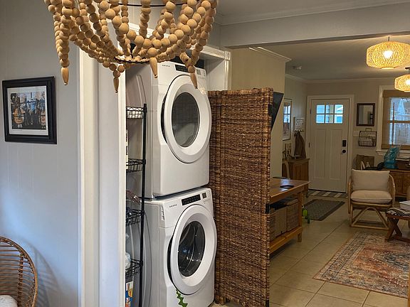 Full service laundry