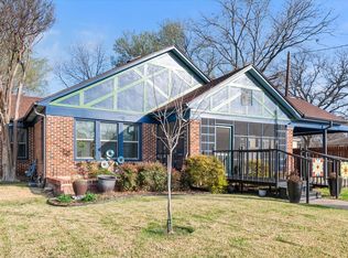 504 W Gilmer St, Ennis, TX 75119