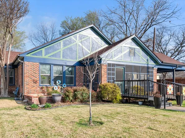 504 W Gilmer St, Ennis, TX 75119