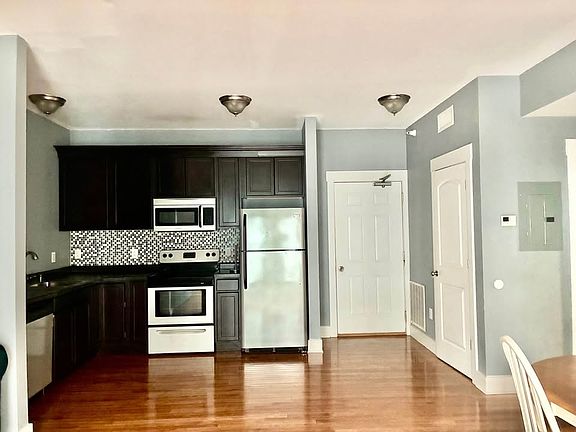 2nd image of 703 N Walnut St #3-10