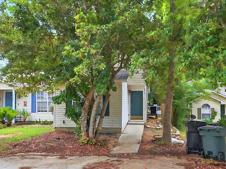 3001 Oak Park Ct #A — Photo 3