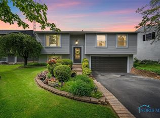 5453 Brook Point Rd, Toledo, OH 43611