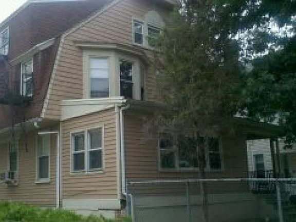 2nd image of 135 So Clinton St