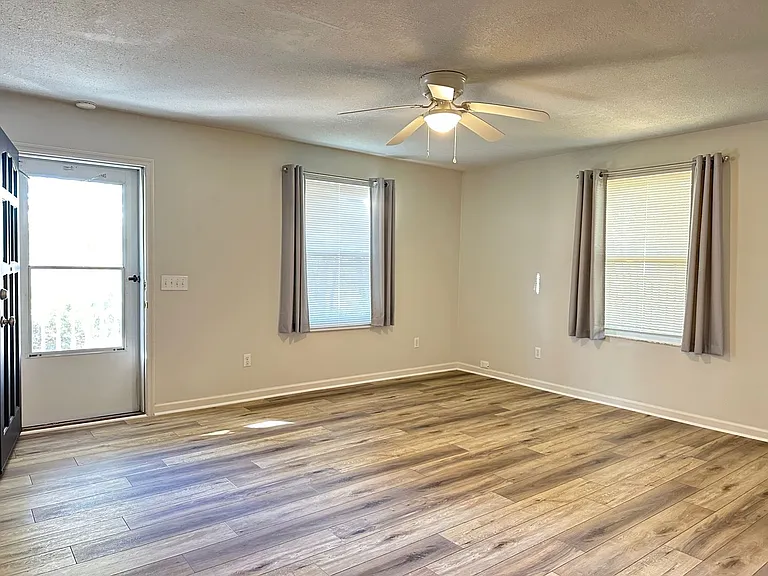 783 Kenneth Ct — Photo 8