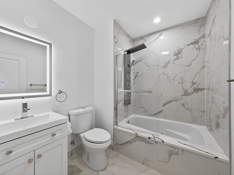 328 N Lockwood Ave #2 — Photo 2