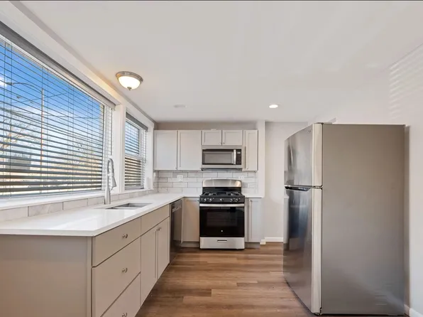 50 E 37th St, Chicago, IL 60653
