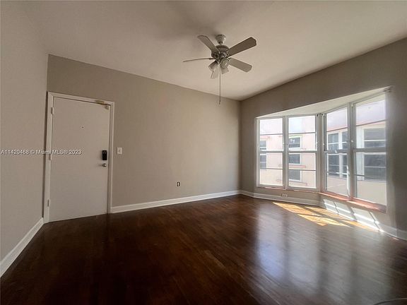 3rd image of 540 15th St APT 201