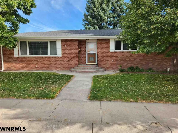 1500 Gentry Blvd, Gering, NE 69341