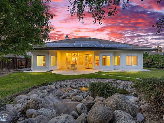 3rd image of 4307 Walker Lake Dr