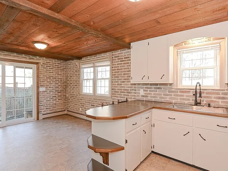110 Oswego St #1 — Photo 3