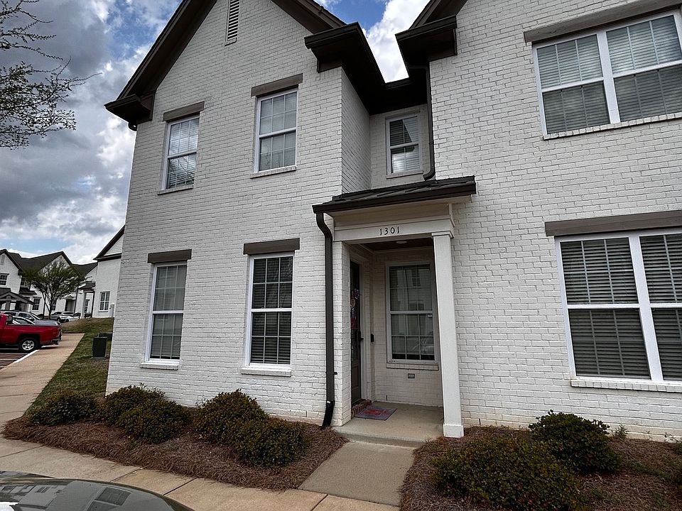 1st image of 102 Farm View Dr APT 1301