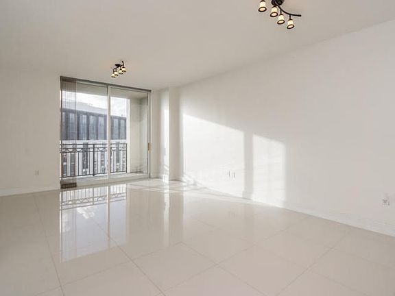 3rd image of 550 Okeechobee Blvd APT 1114