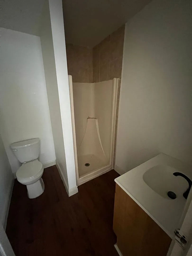 One Bedroom Home Downtown — Photo 4