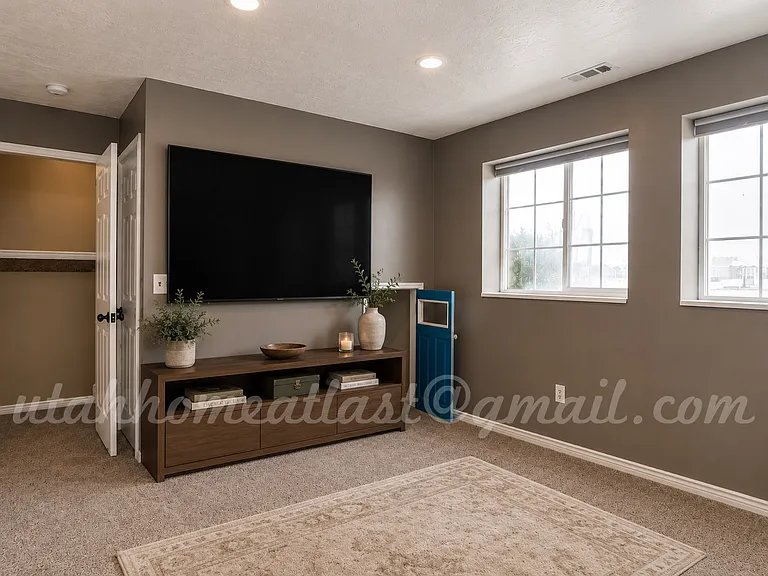 4353 S 3100 W — Photo 16