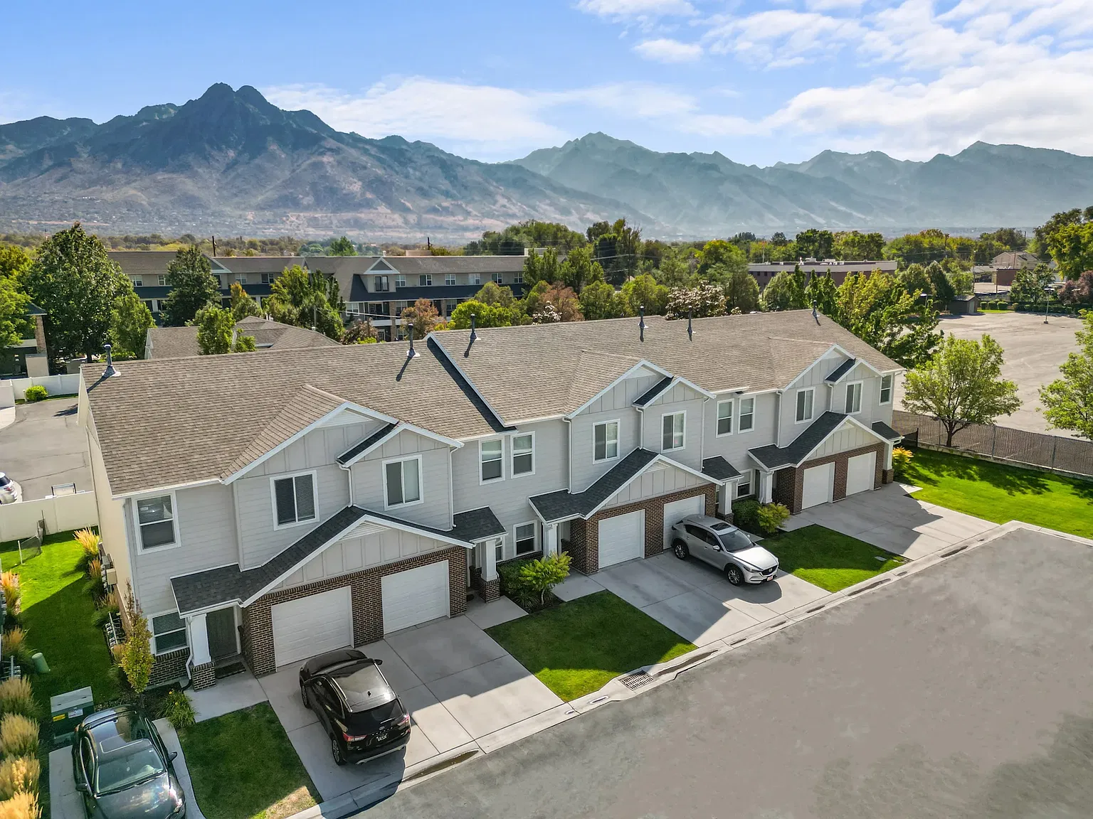 2 bed, 2.5 bath, 1280 sqft, $2,250 — Photo 4