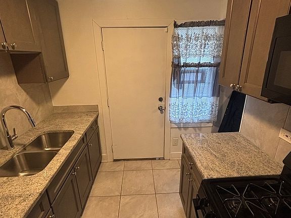 2nd image of 2007 S 25th Ave