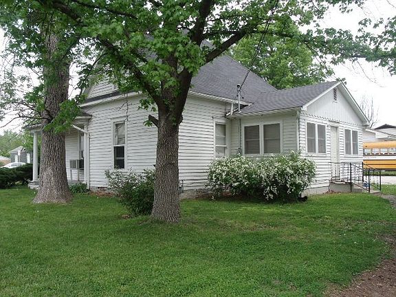 4th image of 400 Jefferson Ave