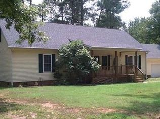 679 Fox Hunters Ln, Broadway, NC 27505