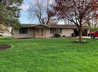 1020 14th Ave #A, Orion, IL 61273