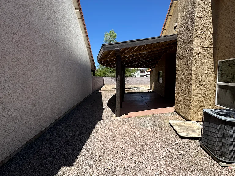 7800 S Kilcormac Ln — Photo 15