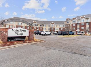 649 Old Highway 8 NW APT 227, New Brighton, MN 55112
