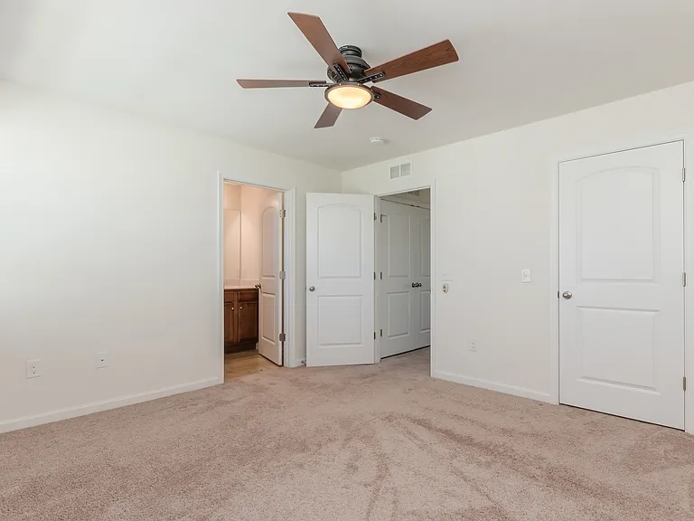 172 Drexel Ct — Photo 28