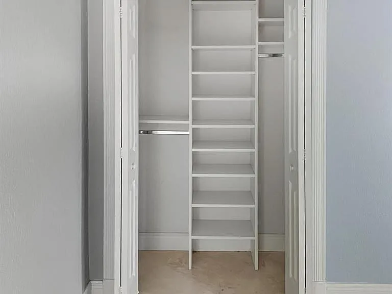 51 NE 24th St #6 — Photo 18