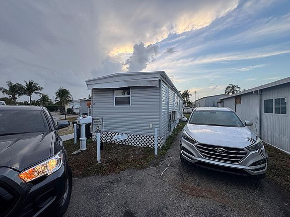 3rd image of 1717 12th Ave S Lot 62