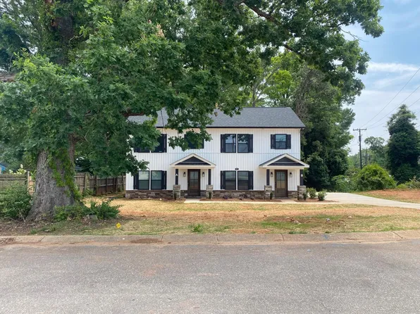 207 Potts St #A, Davidson, NC 28036